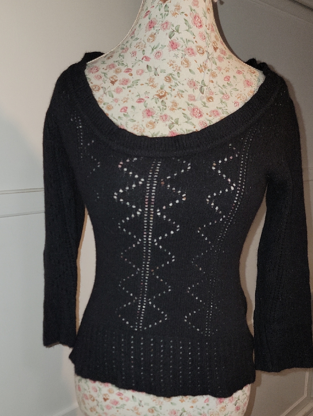Moda Internatiinal Black Women's Knit Scoop Neck Sweater Size XS